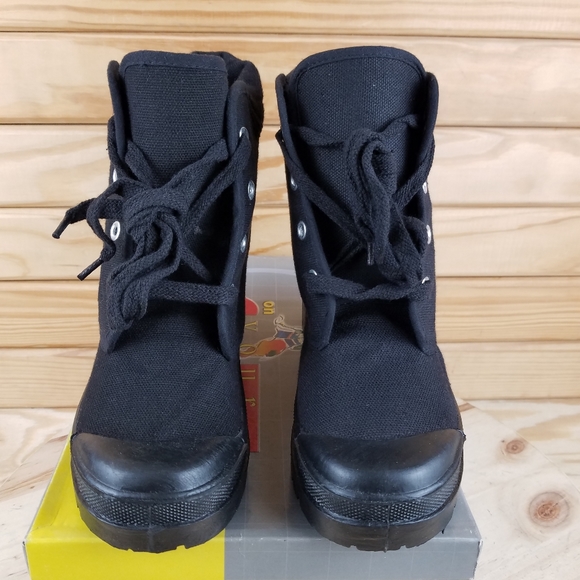 Black Canvas Combat Military Biker Moto Ankle Boots Heeled Lace up 8.5M NEW CL - Picture 2 of 9